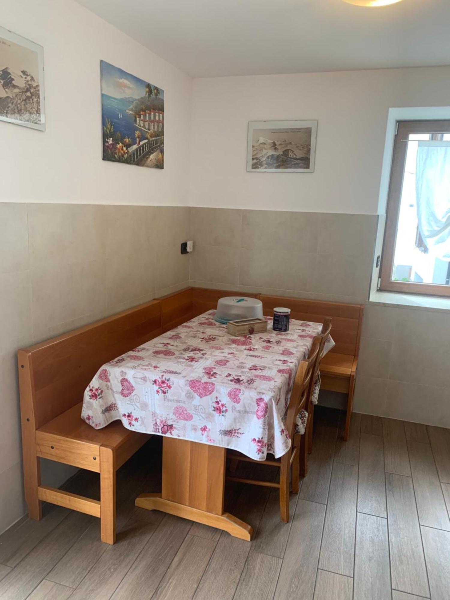 Appartamento Vacanze Chantal เปโย ภายนอก รูปภาพ